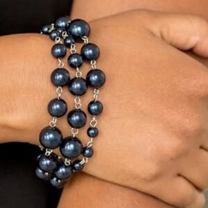 Paparazzi Navy Blue Pearl Bracelet NWT